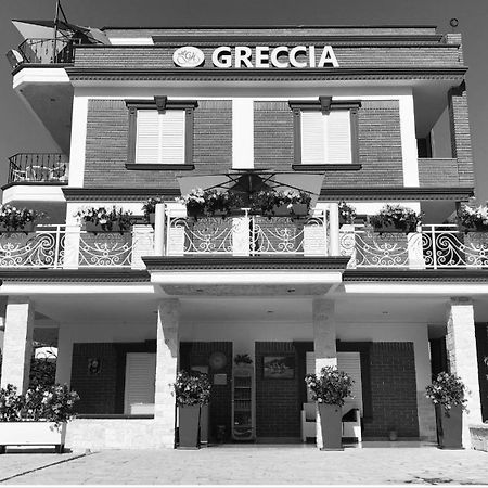 Exclusive Greccia Inn เดอร์มี ภายนอก รูปภาพ