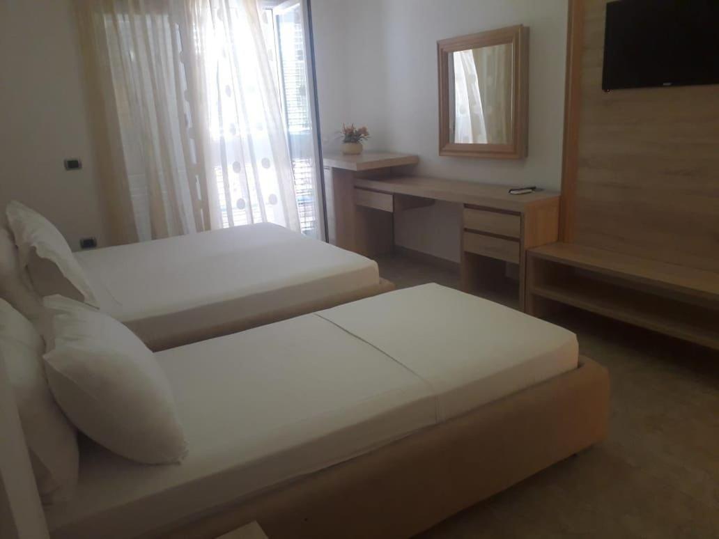 Exclusive Greccia Inn เดอร์มี ภายนอก รูปภาพ