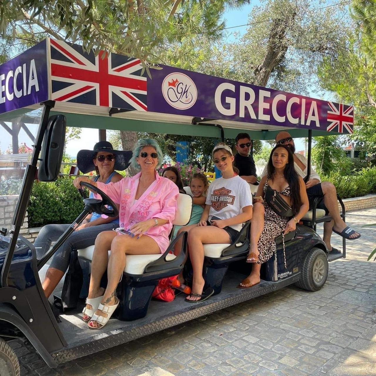 Exclusive Greccia Inn เดอร์มี ภายนอก รูปภาพ